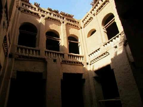 مباني تاريخية مهددة بالانهيار بزاكورة