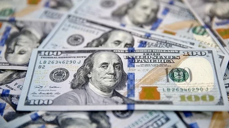 تراجع الدولار وسط توقعات بخفض الفائدة الأمريكية الشهر المقبل