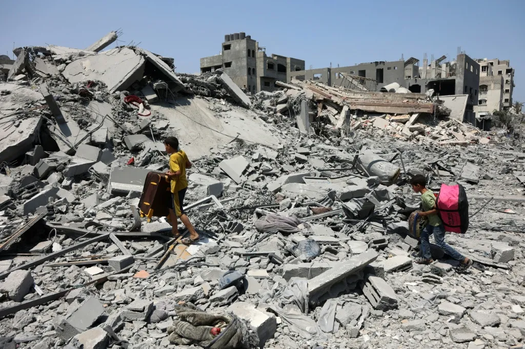 مقتل 108 فلسطينيا منذ فجر اليوم في هجمات للجيش الإسرائيلي في قطاع غزة