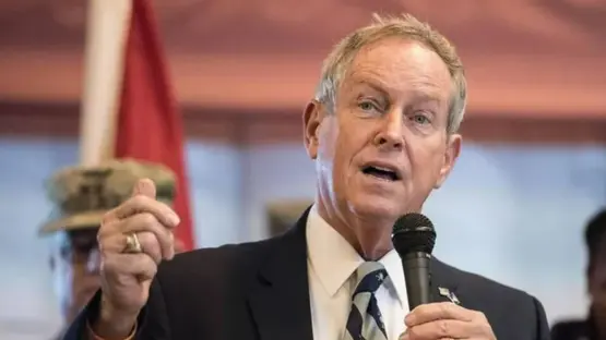 إشادة أمريكية “تاريخية”: عضو الكونغرس جو ويلسون يؤكد أن الأقاليم الجنوبية “جزء لا يتجزأ” من المغرب