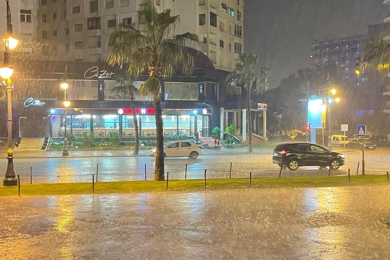 أمطار مرتقبة في طنجة واللوكوس واستمرار الأجواء الغائمة